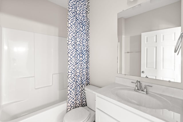 604 Douglas St, Lebanon, TN 37087 - bathroom featuring vanity and shower / tub combo