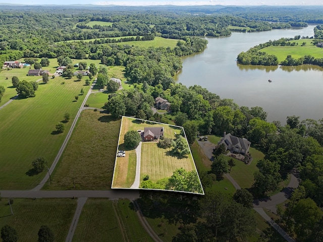 131 E Robertson Rd, Castalian Springs, TN 37031 - view of property location with a nearby body of water and property boundaries highlighted