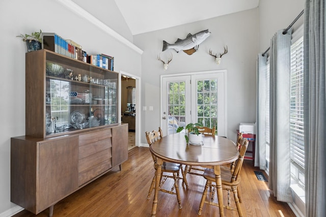 131 E Robertson Rd, Castalian Springs, TN 37031 - dining room with wood finished floors and high vaulted ceiling