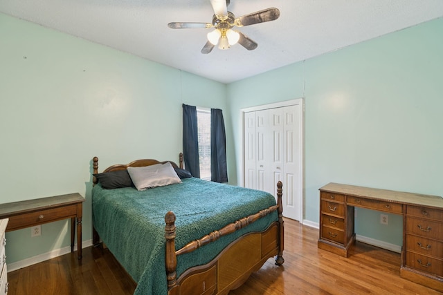 131 E Robertson Rd, Castalian Springs, TN 37031 - bedroom with wood finished floors, a closet, ceiling fan, and an office area