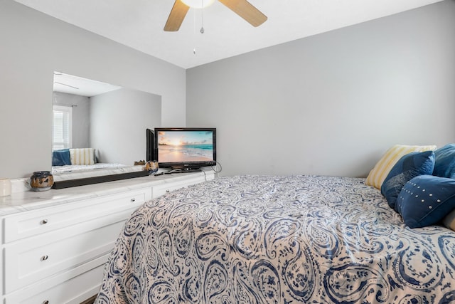 397 W Mcglothlin St, Portland, TN 37148 - bedroom with a ceiling fan