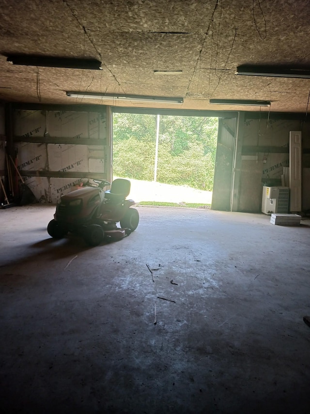 197 Stigall St, Camden, TN 38320 - view of garage