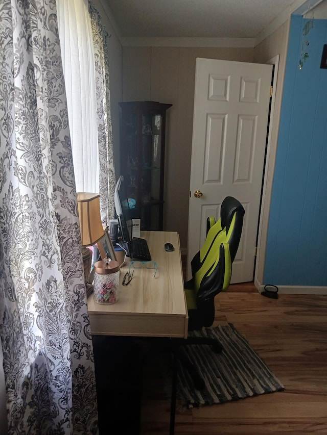 197 Stigall St, Camden, TN 38320 - office space featuring wood finished floors and crown molding