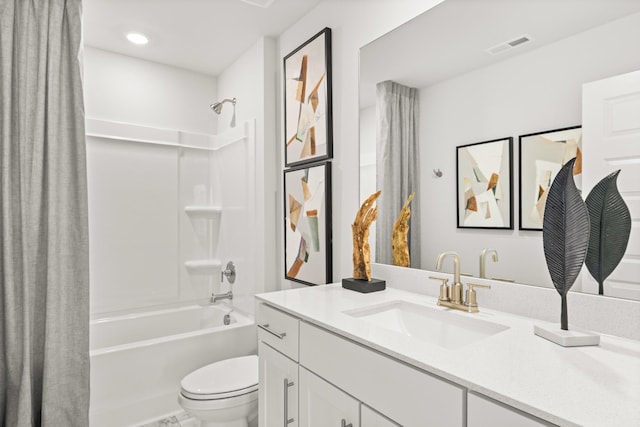 3412 Shigo St, Murfreesboro, TN 37130 - bathroom with vanity and shower / tub combo with curtain