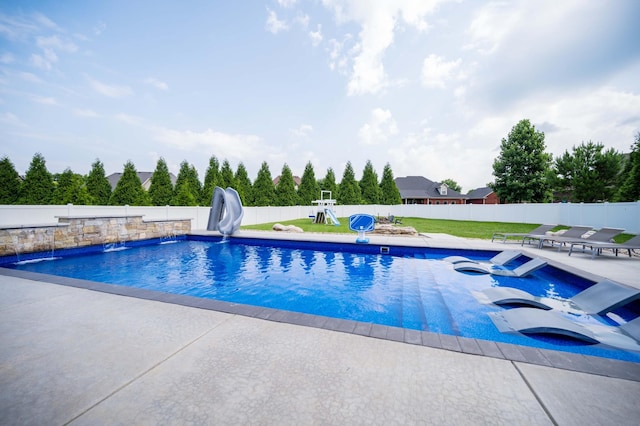 2331 Lionheart Dr, Murfreesboro, TN 37130 - view of swimming pool with a hot tub, a patio, and a fenced backyard