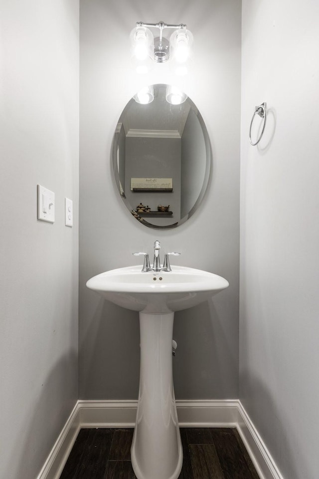 7156 Triple Crown Ln, Fairview, TN 37062 - bathroom featuring wood finished floors and baseboards