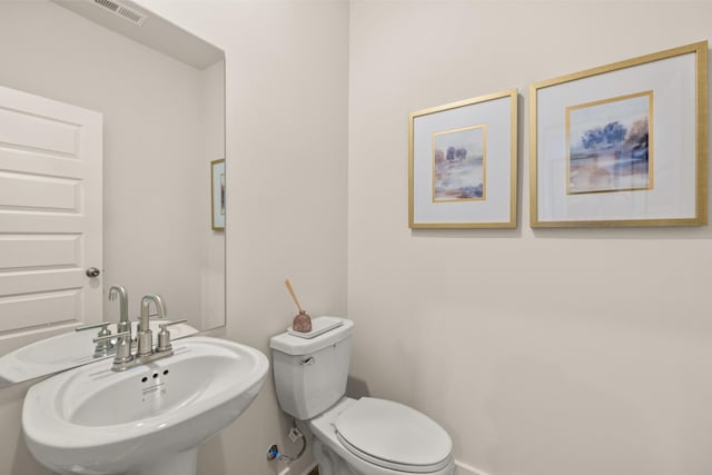 1243 Tucker Dr, Lebanon, TN 37087 - bathroom featuring a sink and toilet