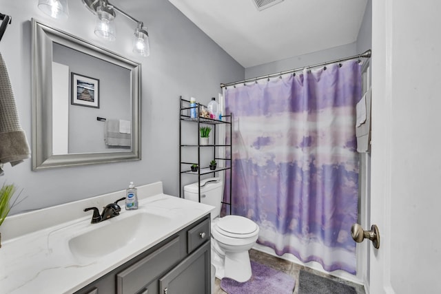 1338 Loren Cir, Clarksville, TN 37042 - bathroom with vanity, a shower with shower curtain, and tile patterned flooring