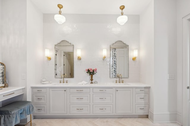 391 The Lady Of The Lake Ln, Franklin, TN 37067 - bathroom with double vanity