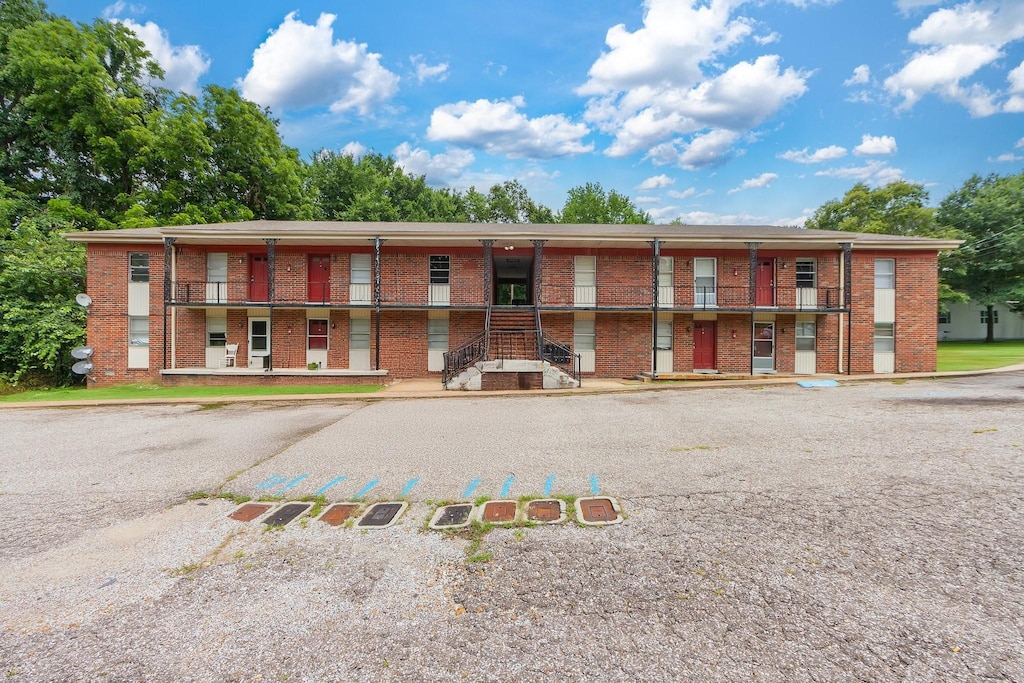 1002 Hillcrest Ave, Dyersburg, TN 38024 - photo 1