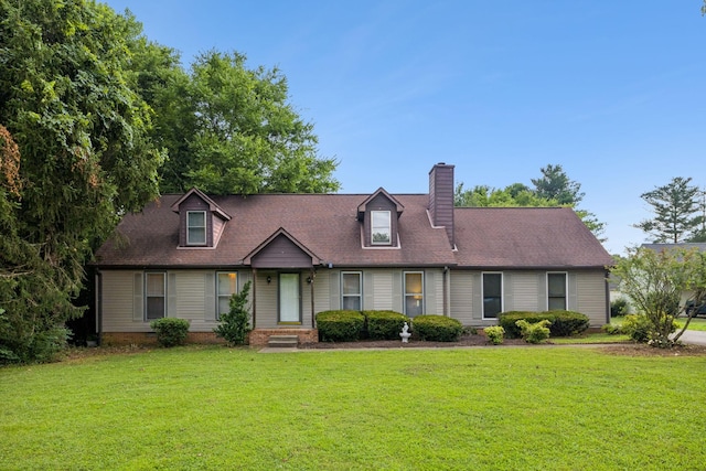 4651 Cynthia Ln, Murfreesboro, TN 37127 - cape cod home featuring a front lawn and a chimney