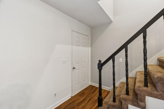 4651 Cynthia Ln, Murfreesboro, TN 37127 - foyer featuring stairs and wood finished floors