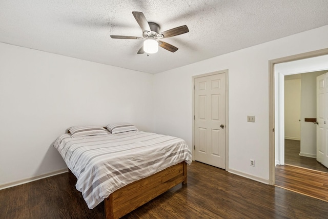 4651 Cynthia Ln, Murfreesboro, TN 37127 - bedroom featuring wood finished floors, a textured ceiling, and ceiling fan