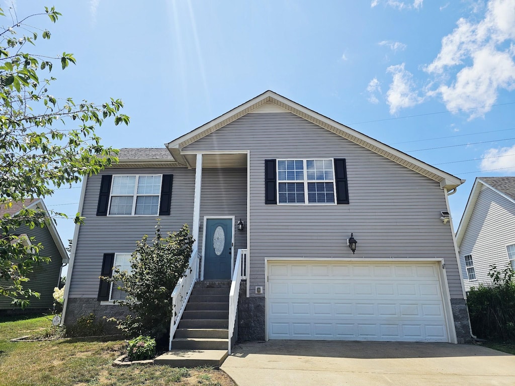 2184 Trophy Trce, Clarksville, TN 37040 - bi-level home with driveway and an attached garage