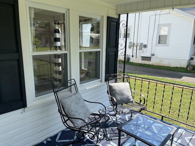 538 Lincoln St, Pulaski, TN 38478 - view of porch