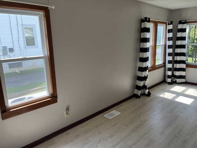 538 Lincoln St, Pulaski, TN 38478 - unfurnished room featuring light wood-style floors and baseboards