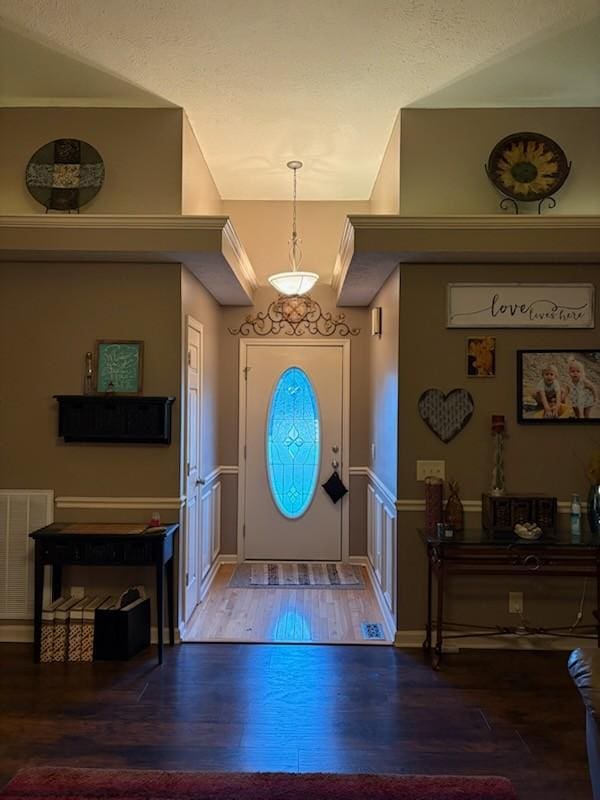 101 Jasmine Way N, Portland, TN 37148 - foyer with wood finished floors
