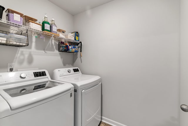 125 Stammer Farms Blvd, Chapel Hill, TN 37034 - laundry area with separate washer and dryer and baseboards