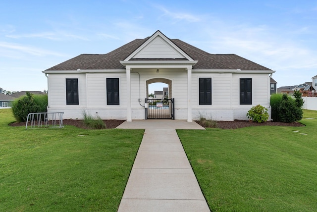 125 Stammer Farms Blvd, Chapel Hill, TN 37034 - view of front of home featuring roof with shingles and a gate