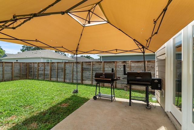 125 Stammer Farms Blvd, Chapel Hill, TN 37034 - fenced backyard featuring a patio