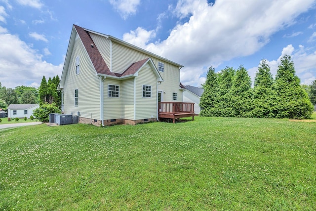 2995 Pipkin Hills Dr, Spring Hill, TN 37174 - back of house with crawl space, a wooden deck, a yard, and roof with shingles