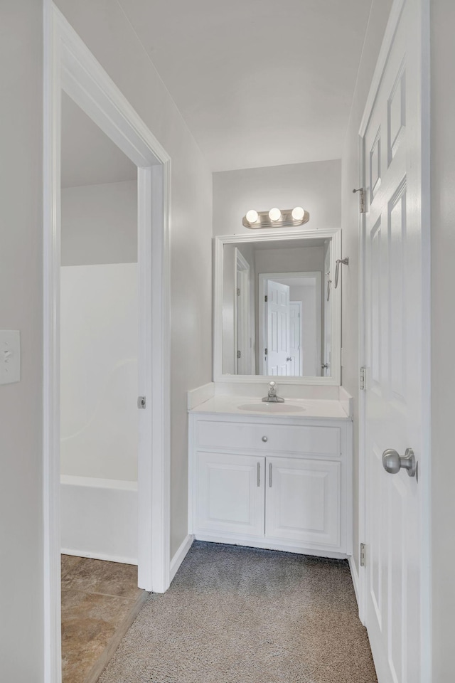 2995 Pipkin Hills Dr, Spring Hill, TN 37174 - bathroom with vanity and a bathtub