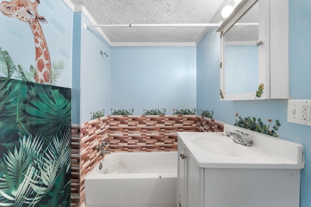 45 Lawn St, Clarksville, TN 37040 - bathroom with a textured ceiling, vanity, and a bathtub