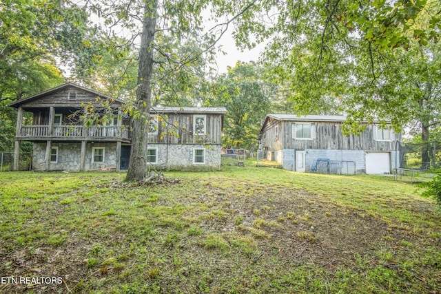 197 Wedgewood Ln, Spring City, TN 37381 - view of yard featuring a wooden deck