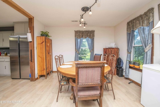 197 Wedgewood Ln, Spring City, TN 37381 - dining area featuring light wood finished floors and baseboards