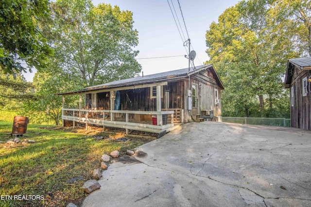 197 Wedgewood Ln, Spring City, TN 37381 - view of rustic home