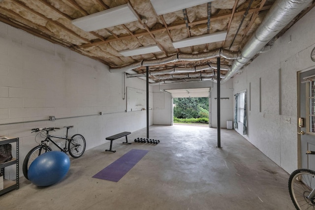 2785 Rutland Ct, Thompsons Station, TN 37179 - view of garage