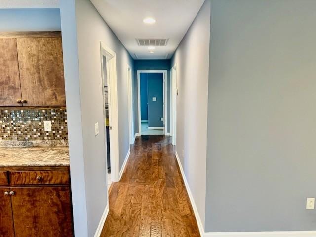 208 Broadrick St, Tullahoma, TN 37388 - corridor featuring wood finished floors
