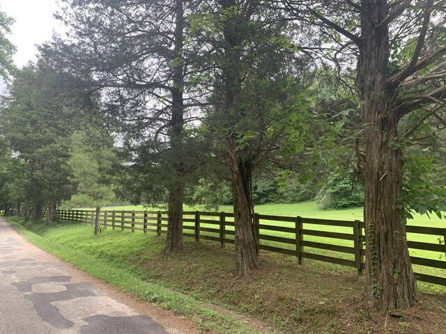 584 Mccord Hollow Rd, Hohenwald, TN 38462 - view of gate