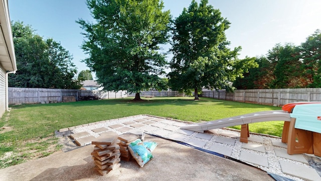 2806 Holsted Dr, Murfreesboro, TN 37128 - fenced backyard featuring a patio