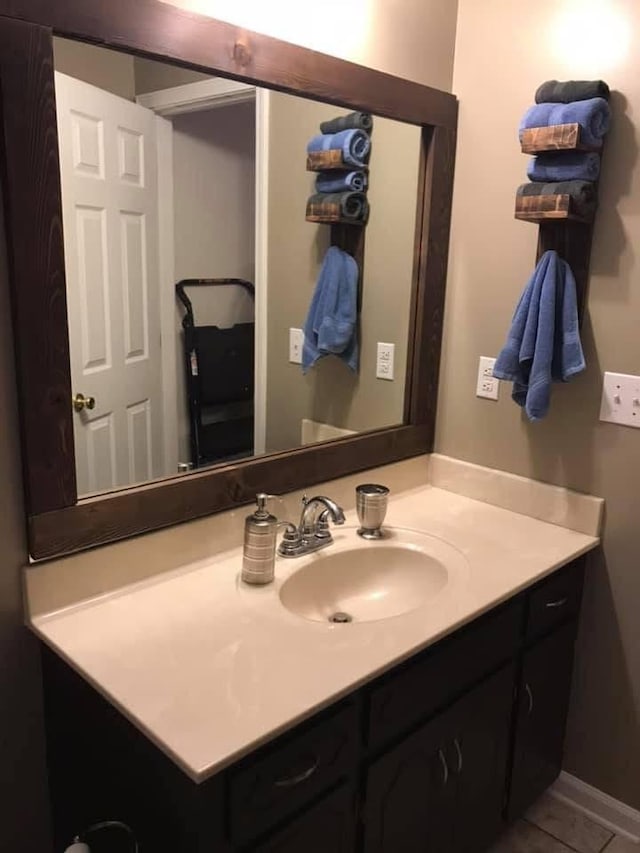 217 Red Oak Rd, Dover, TN 37058 - bathroom with vanity