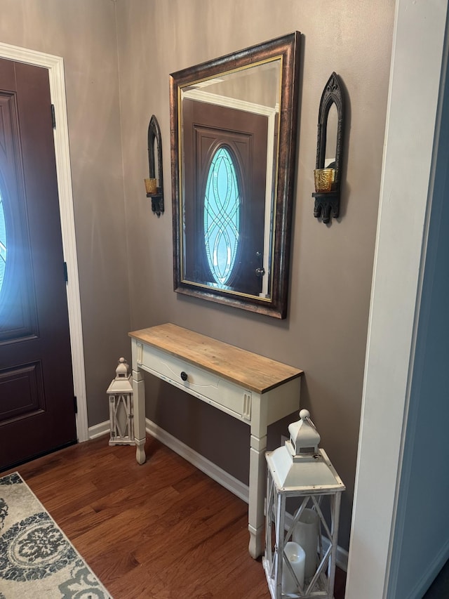 217 Red Oak Rd, Dover, TN 37058 - foyer with wood finished floors and baseboards