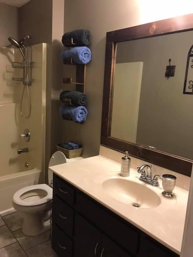 217 Red Oak Rd, Dover, TN 37058 - bathroom with vanity, tile patterned flooring, and shower / tub combination