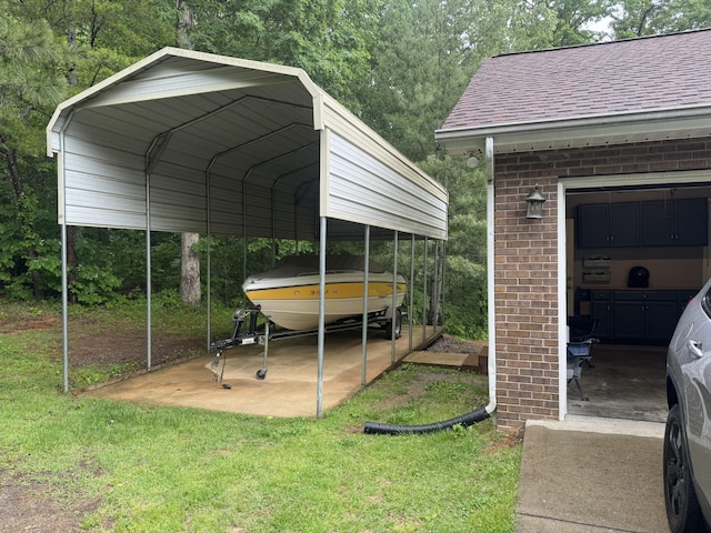 217 Red Oak Rd, Dover, TN 37058 - view of parking featuring a detached carport