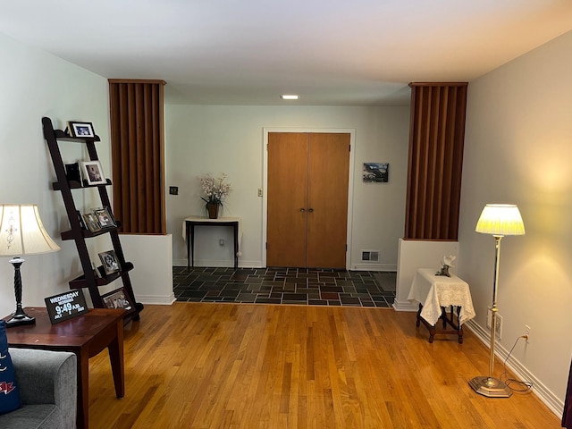 499 Pettus St, Lawrenceburg, TN 38464 - foyer with wood finished floors and baseboards