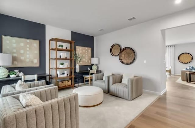 3294 Barrel Oak Pass, Columbia, TN 38401 - living area featuring wood finished floors and baseboards