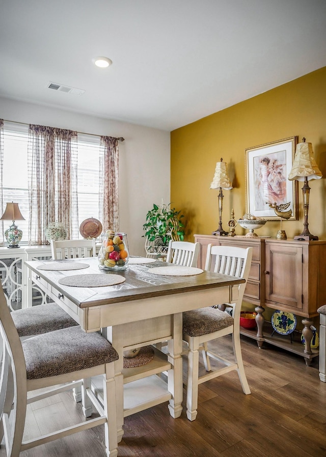 155 Nunally Dr, Baxter, TN 38544 - dining space with dark wood-style floors and recessed lighting