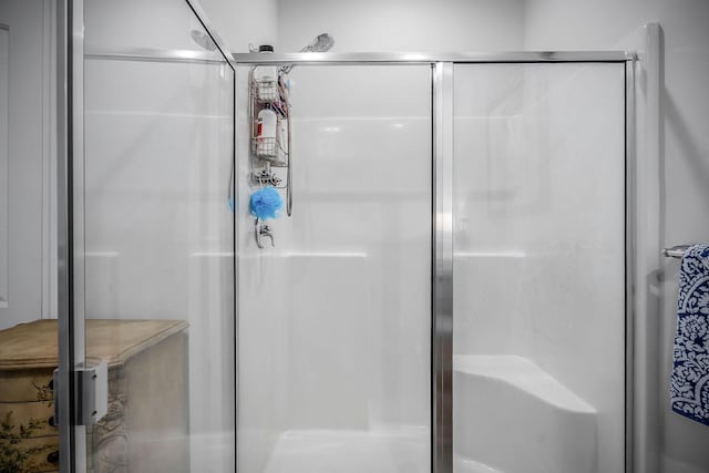 155 Nunally Dr, Baxter, TN 38544 - bathroom with a stall shower
