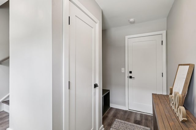 2006 Edison Park Ln, Nashville, TN 37209 - mudroom with dark wood finished floors and baseboards