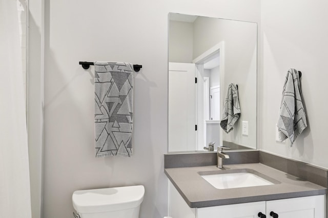 2006 Edison Park Ln, Nashville, TN 37209 - bathroom with toilet and vanity