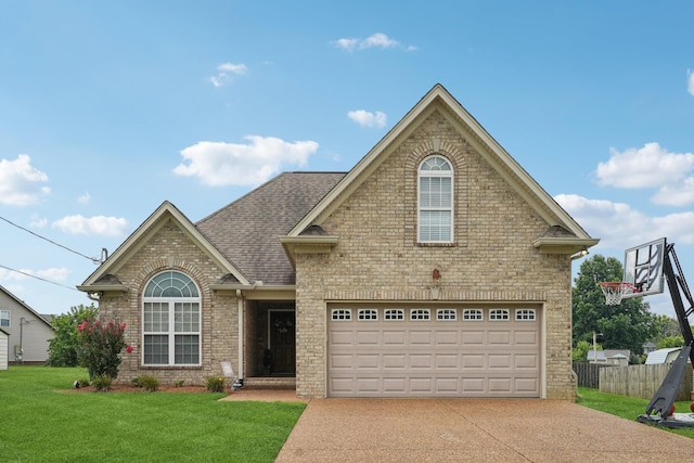 1319 Knoll Ln, Lebanon, TN 37087 - traditional-style home with driveway, brick siding, and a shingled roof
