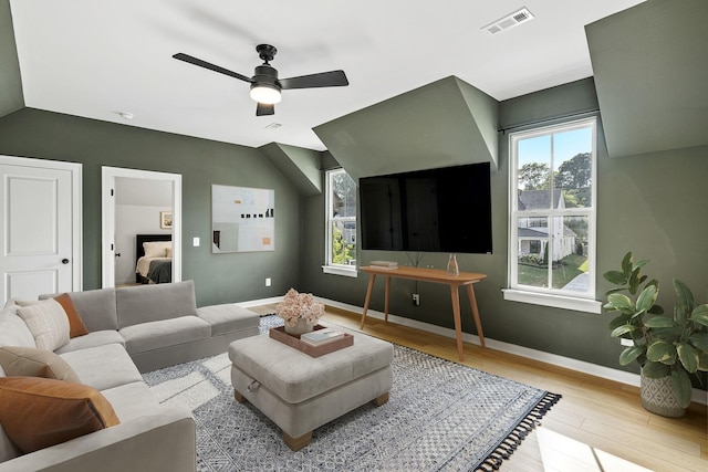 5831 Branta Dr, Franklin, TN 37064 - living area featuring wood finished floors, lofted ceiling, and ceiling fan