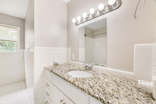 2010 Olympia Pl, Murfreesboro, TN 37130 - bathroom with a tile shower and vanity