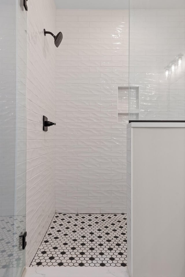 8408 Morin Rd, Chattanooga, TN 37421 - full bathroom featuring a shower stall