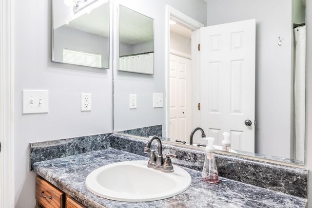 112 Ray Ave, Old Hickory, TN 37138 - bathroom with vanity