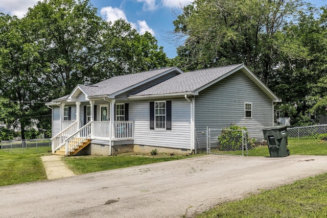 112 Ray Ave, Old Hickory, TN 37138 - ranch-style home featuring crawl space, a porch, and roof with shingles